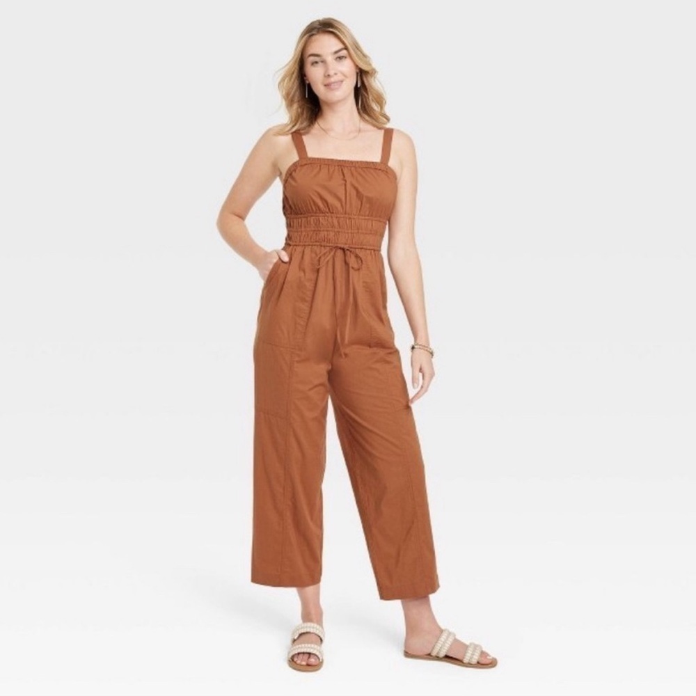 Women's Sleeveless Cropped Universal Thread Jumpsuit